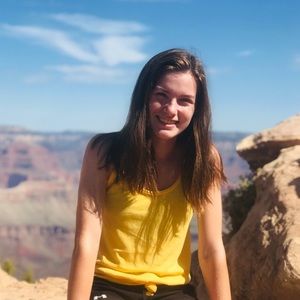 Meet your Posher, Amelia